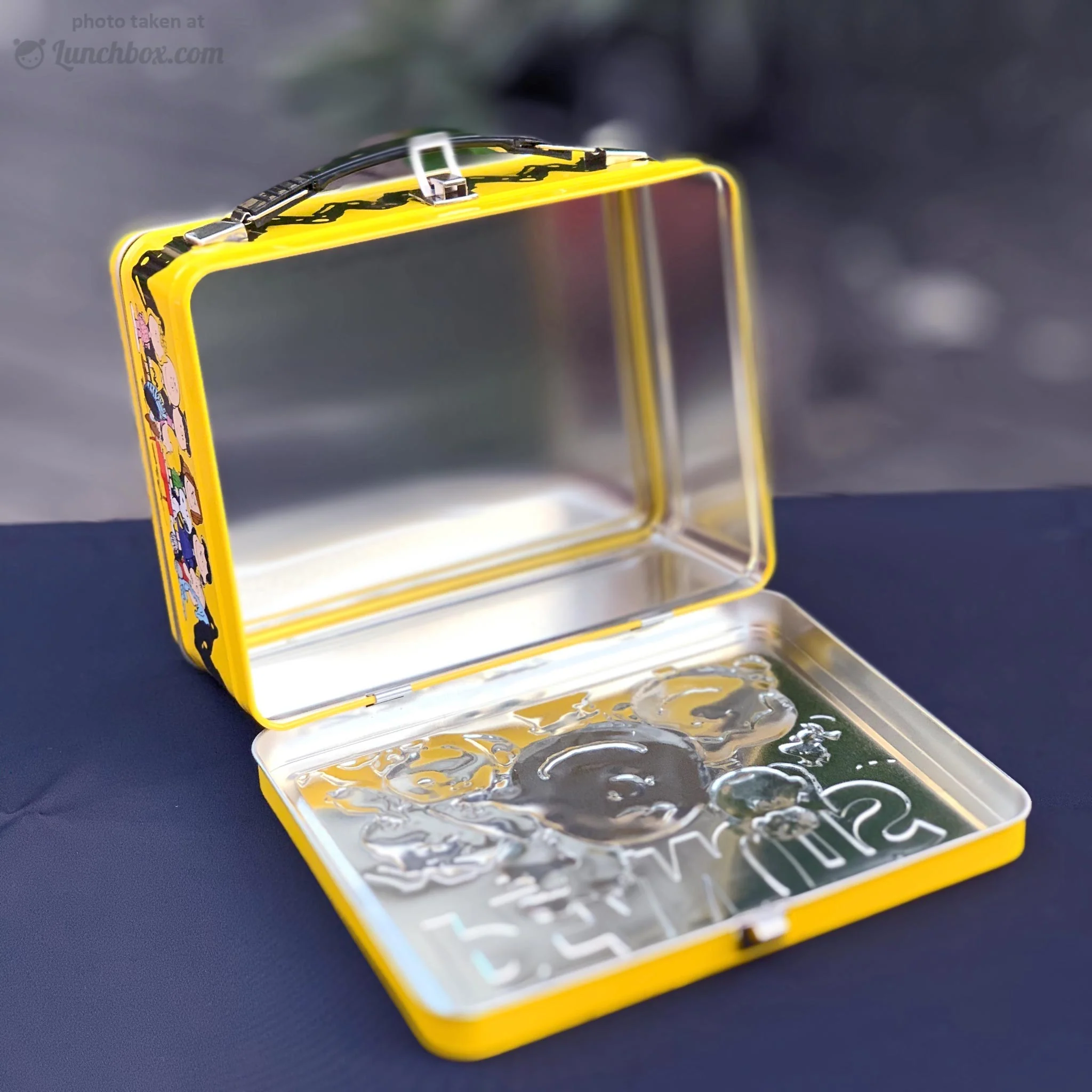 Charlie Brown Lunch Box - Image 3