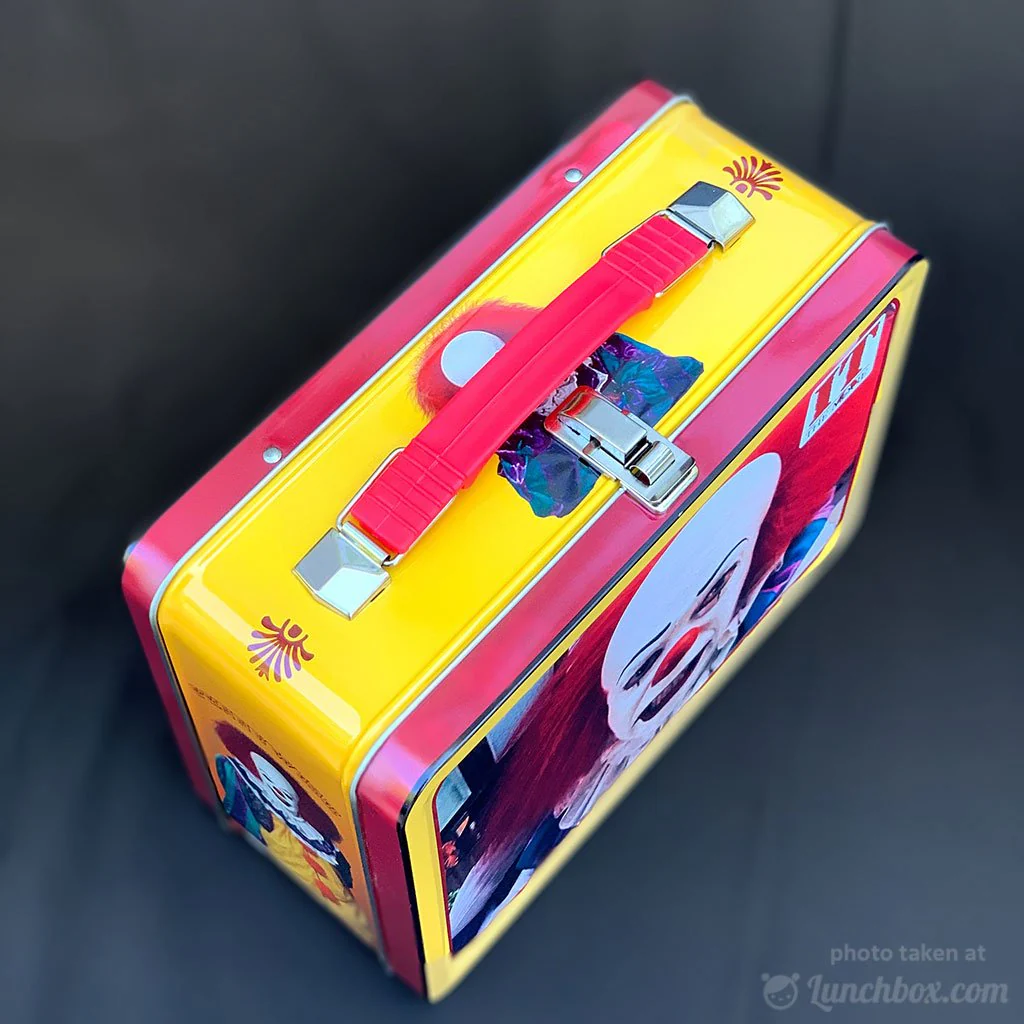 Stephen King - It - Lunch Box - Image 4