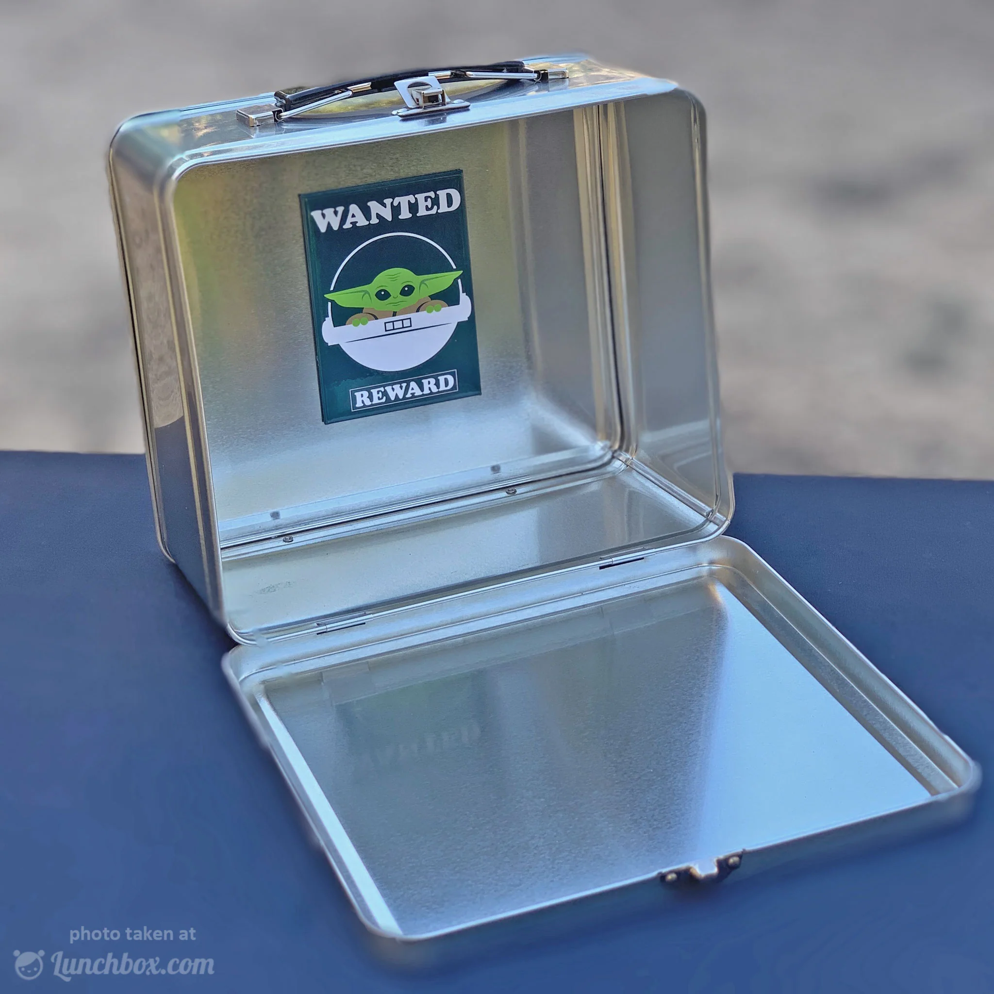 Custom Lunch Box - Baby Yoda - Image 4
