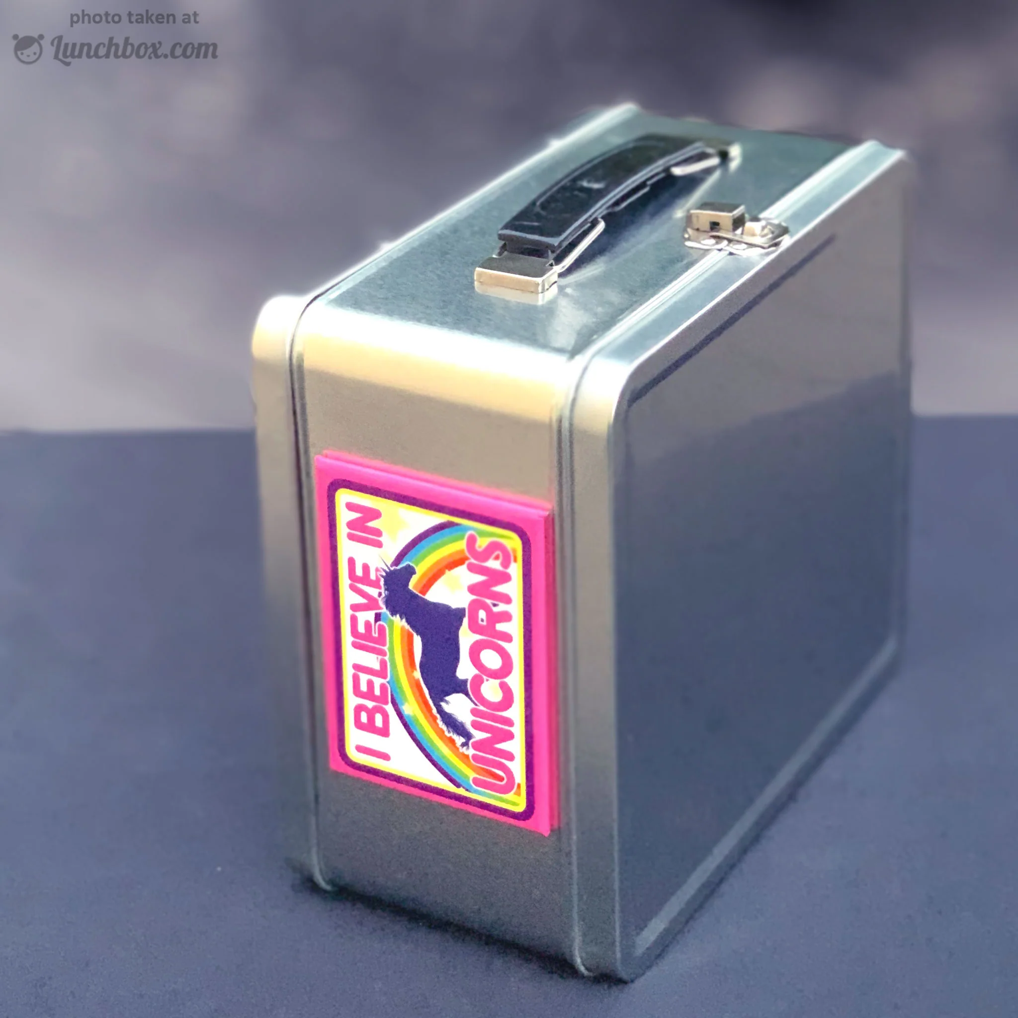 Custom Lunch Box - I Believe in Unicorns - Image 3