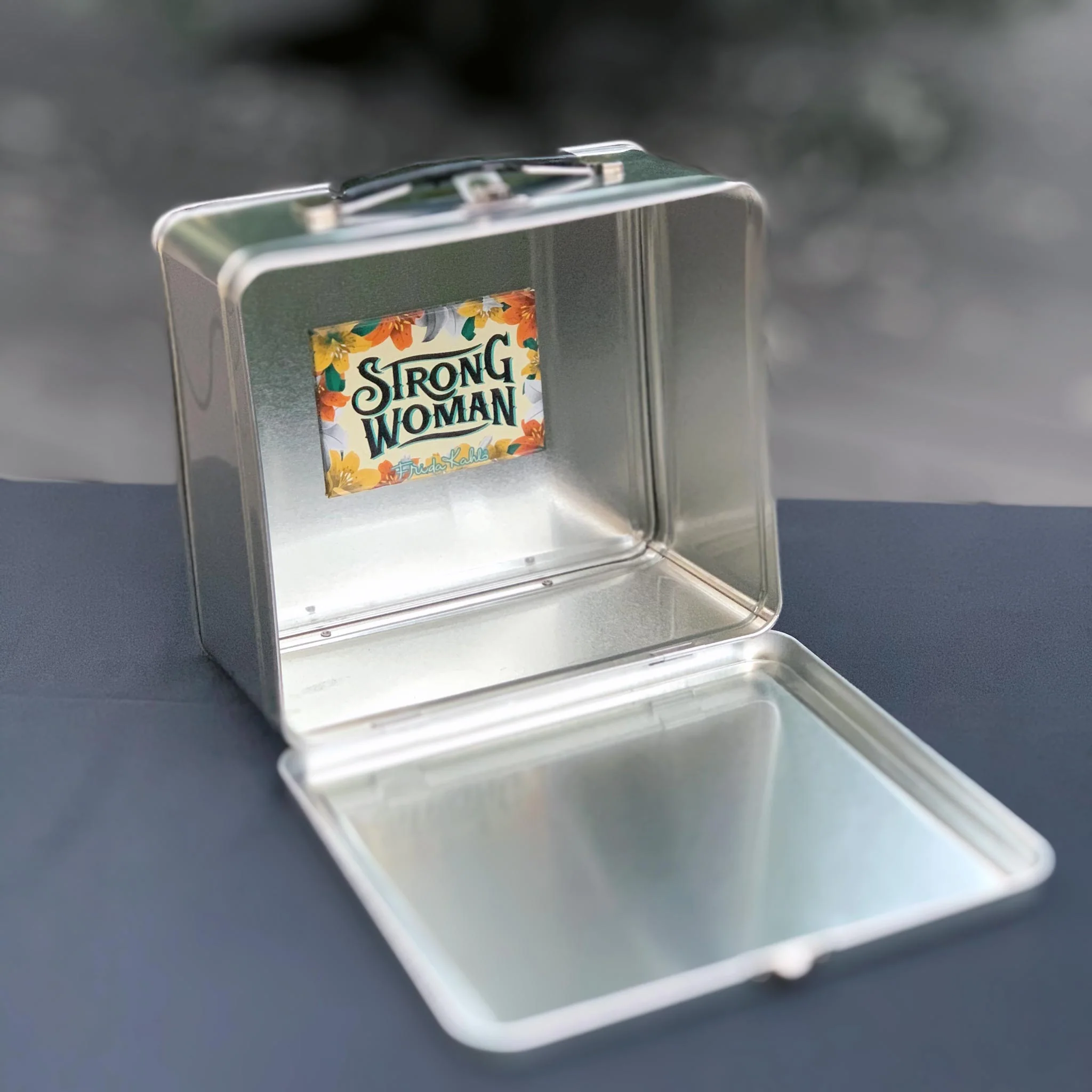 Custom Lunch Box - Strong Woman - Image 4