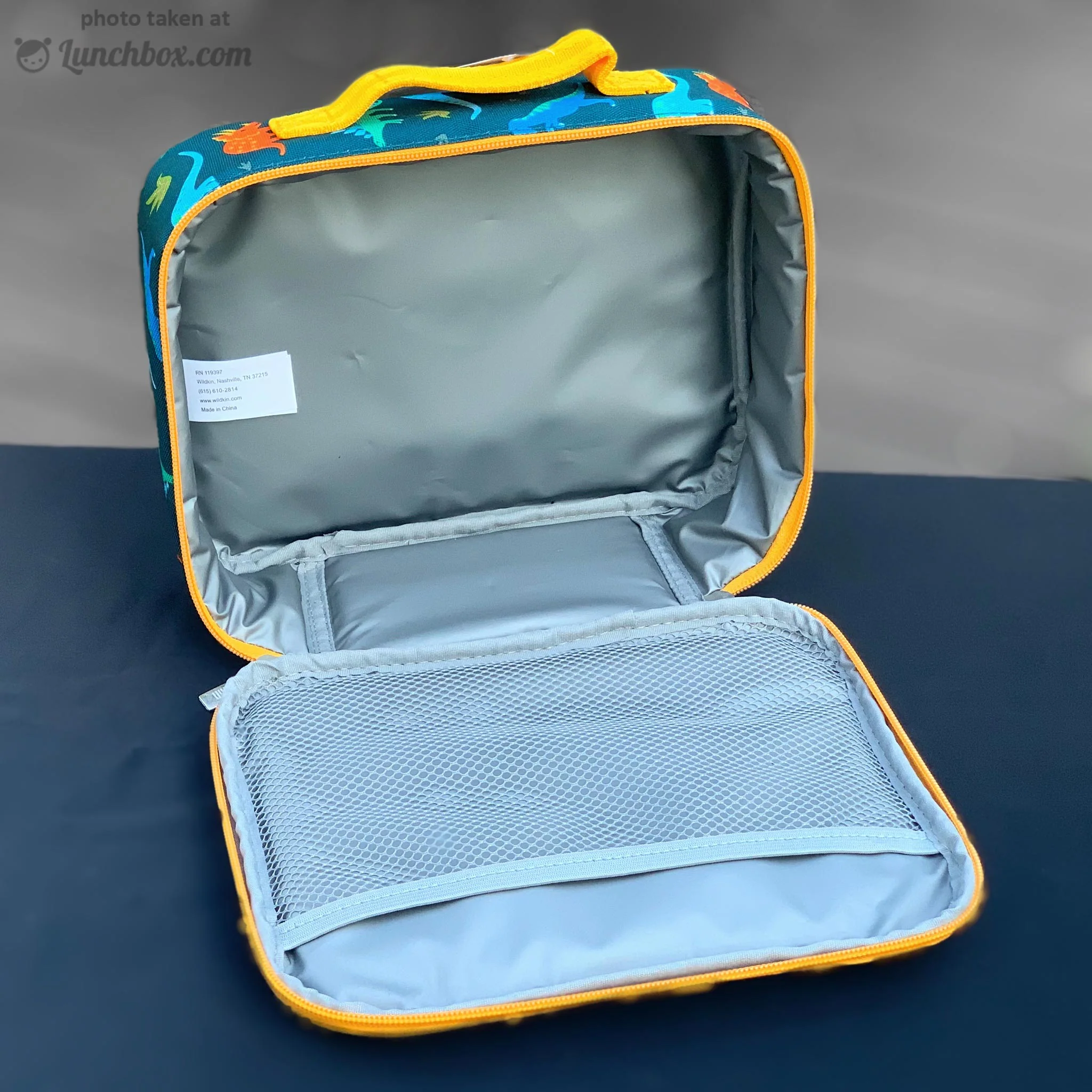 Jurassic Dinosaurs Lunch Box - Image 3