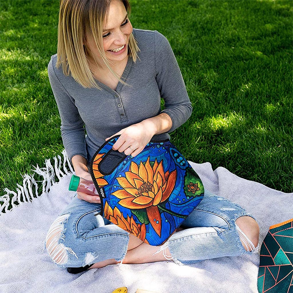 Lotus Flower Insulated Lunch Bag - Image 3