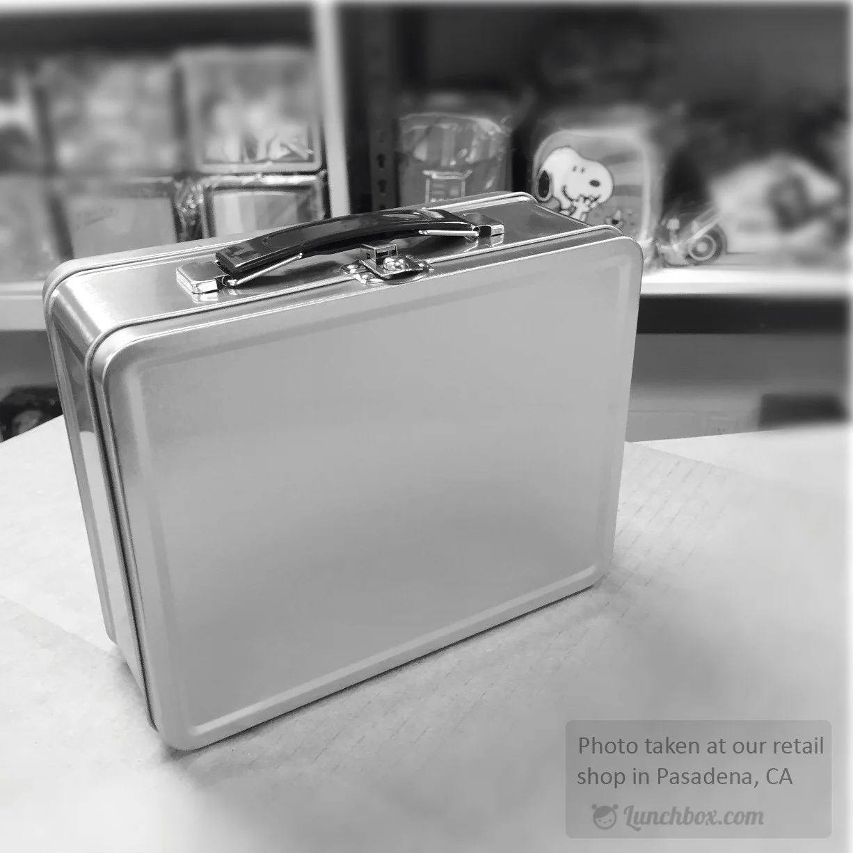 Medium Plain Metal Lunch Box - Image 13