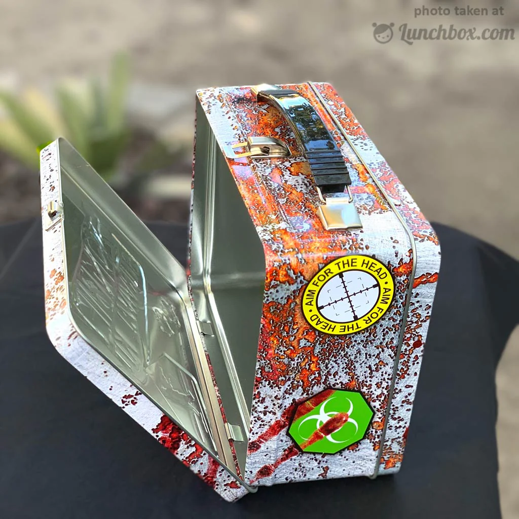 Zombie Survival Kit Lunch Box - Image 3
