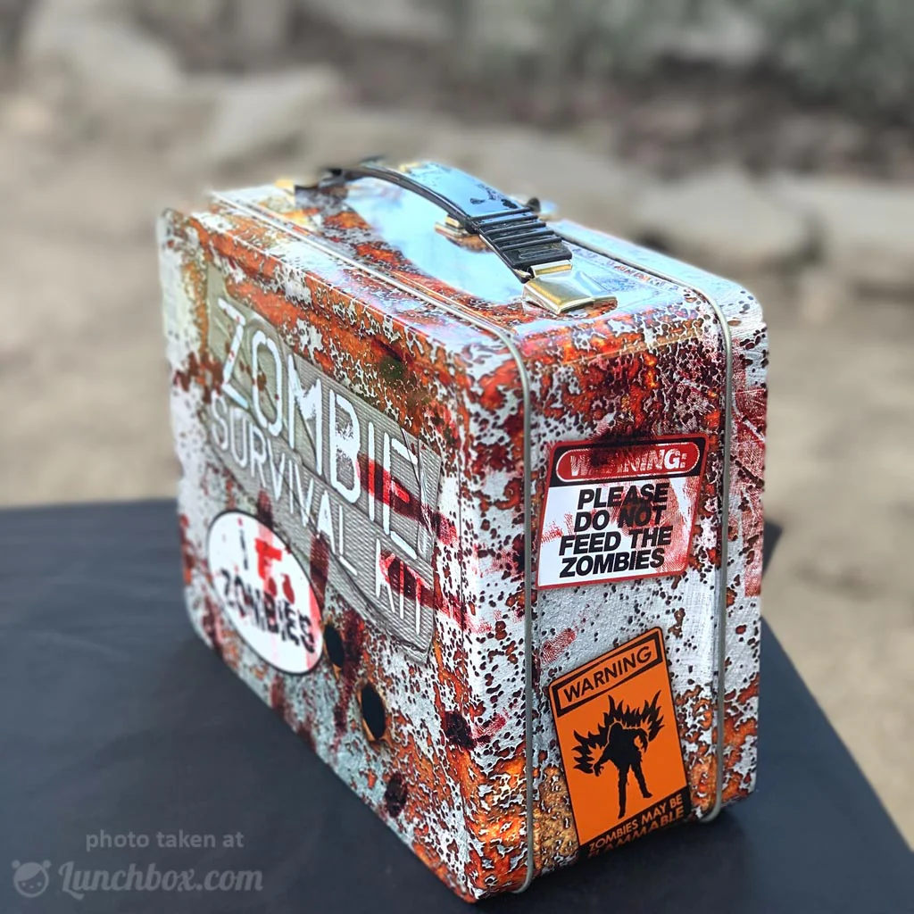 Zombie Survival Kit Lunch Box - Image 5